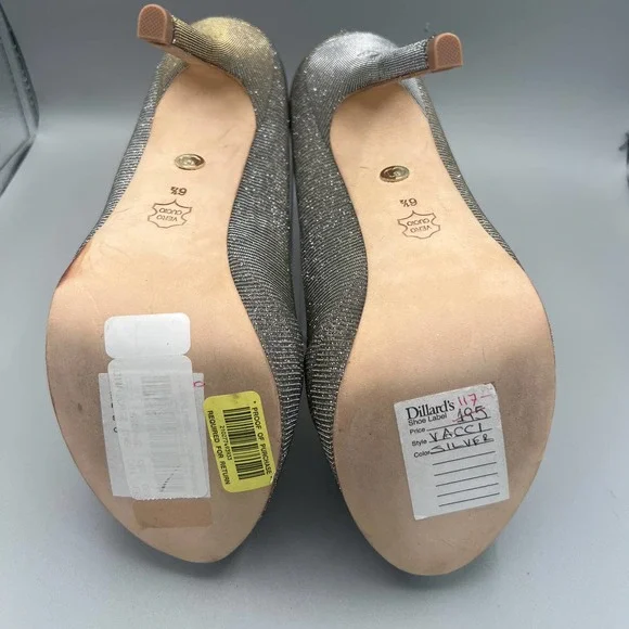 Charles David Vacci Silver Pumps sz 6 1/2 - Picture 10 of 10